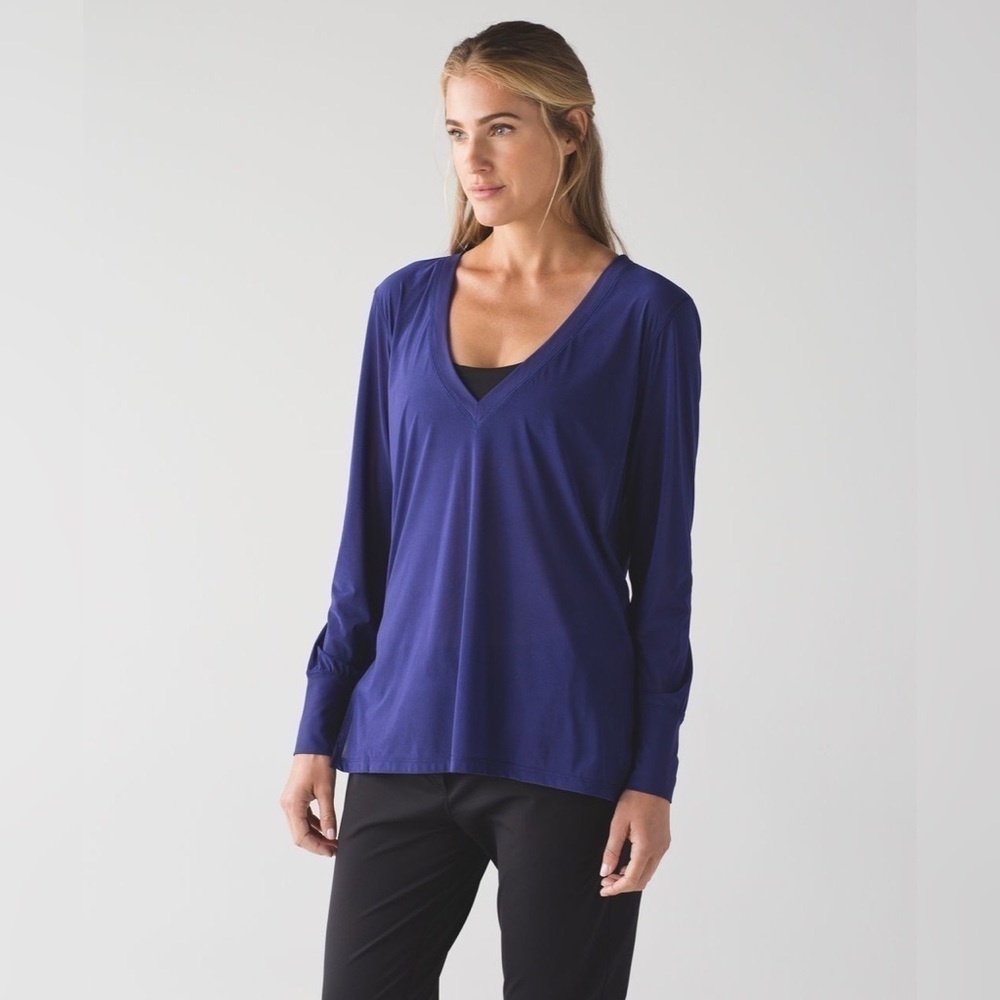 EUC Lululemon | Get Low Long Sleeve Size 6